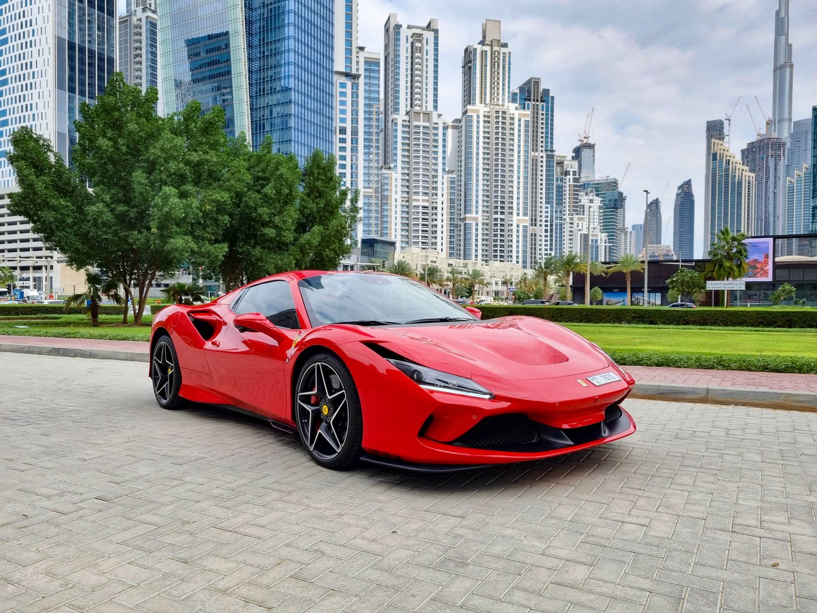 Discover Dubai with Ferrari Rental: Advice